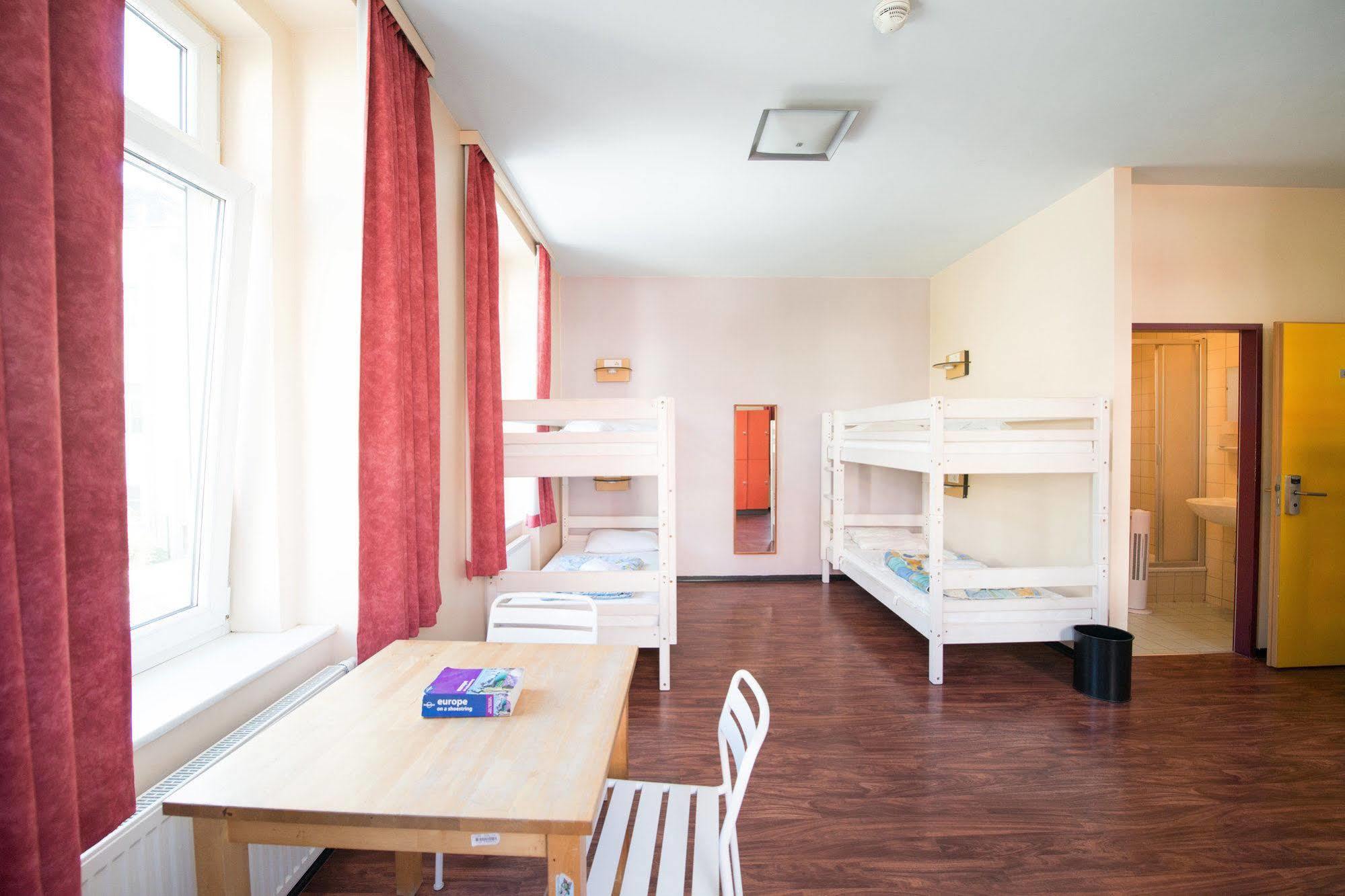 Wombats Hostel Vienna The Lounge Exterior photo